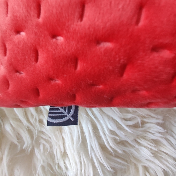 Simons red velvet decorative accent cushion 17" - Picture 5 of 5